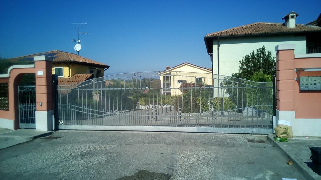 Апартаменти Casa Vacanze I Borghi Salionze Екстер'єр фото