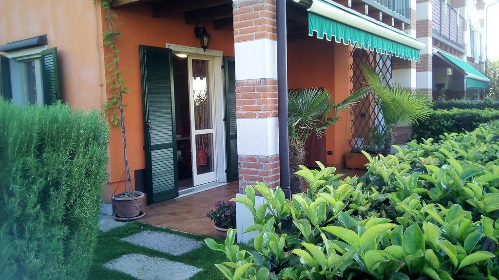 Апартаменти Casa Vacanze I Borghi Salionze Екстер'єр фото