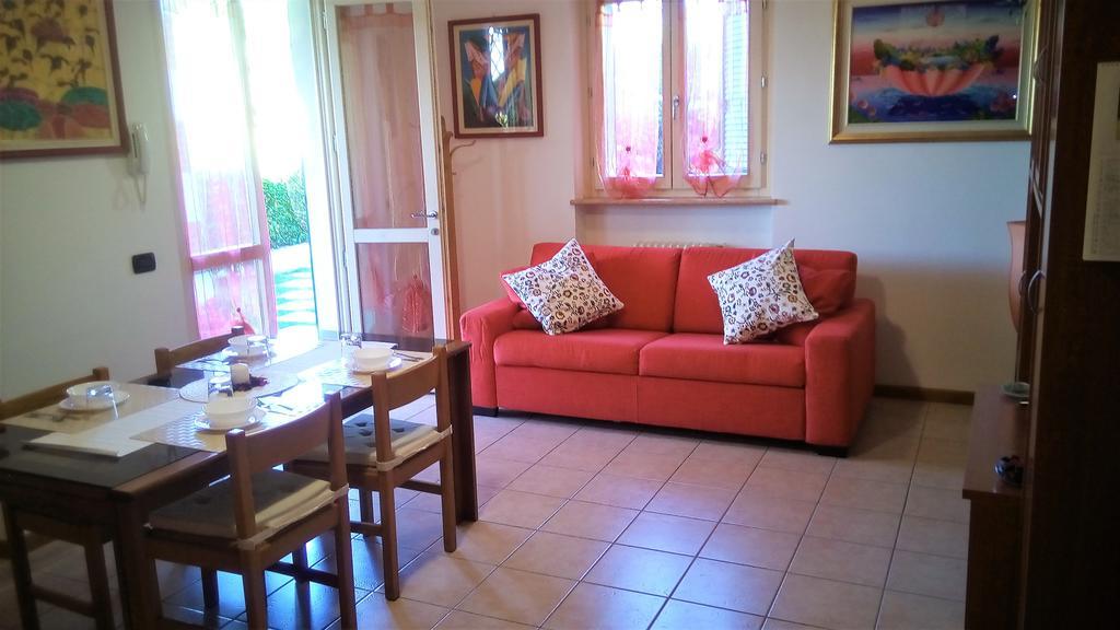 Апартаменти Casa Vacanze I Borghi Salionze Екстер'єр фото