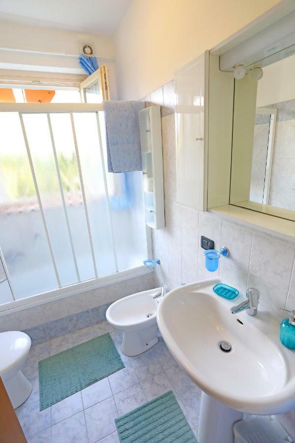 Апартаменти Casa Vacanze I Borghi Salionze Екстер'єр фото