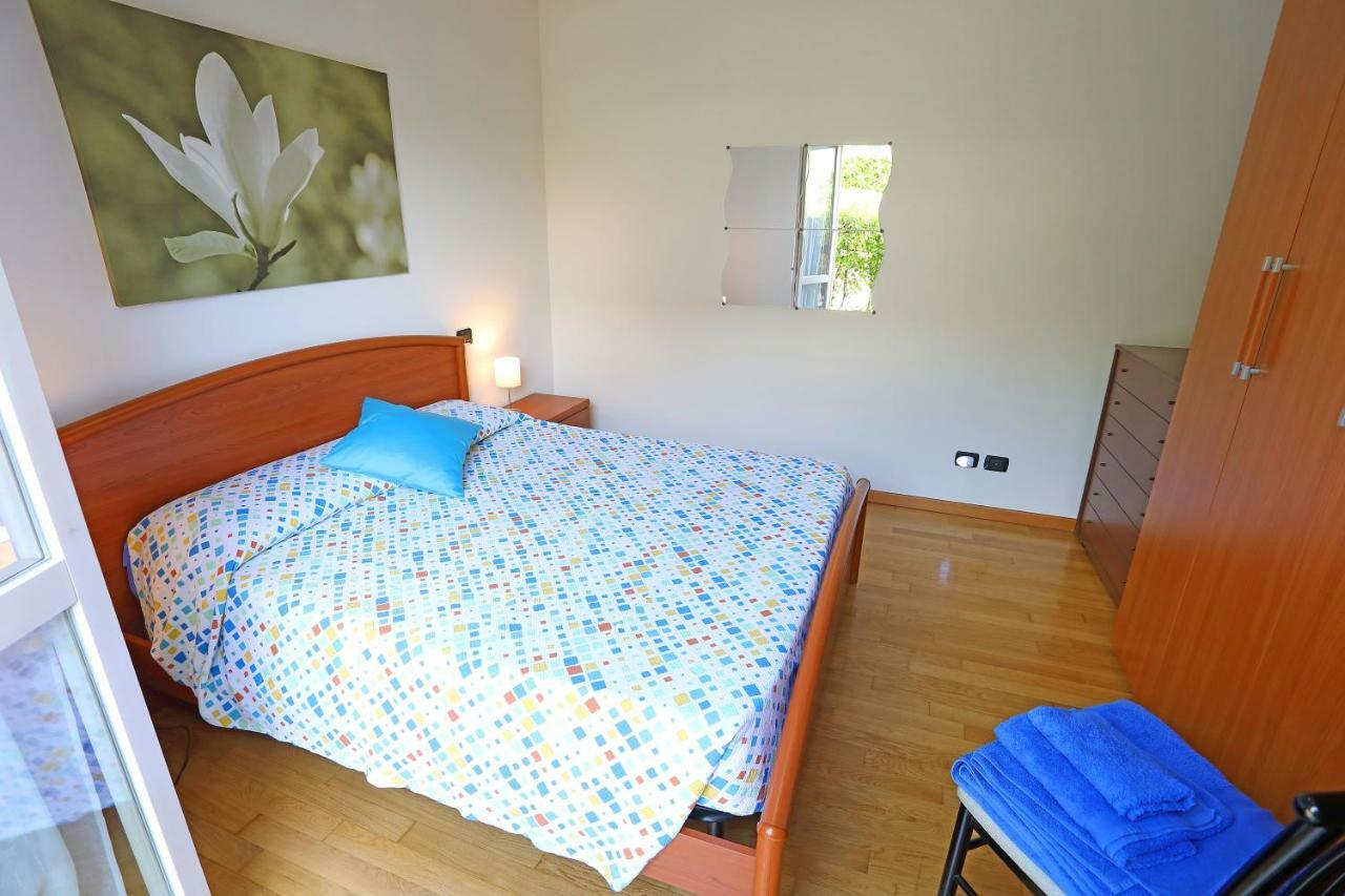 Апартаменти Casa Vacanze I Borghi Salionze Екстер'єр фото