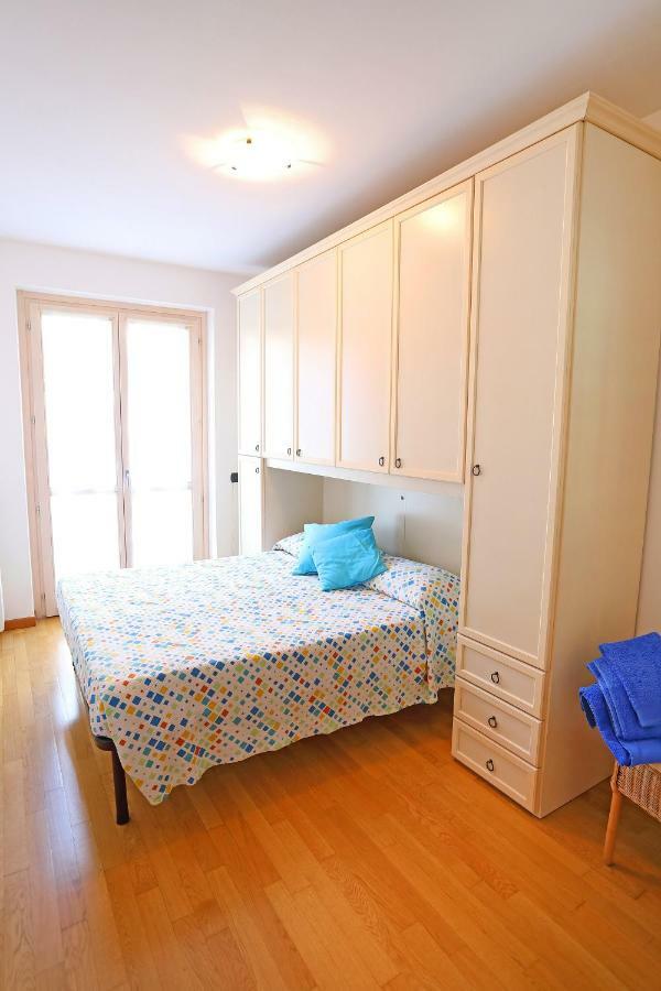 Апартаменти Casa Vacanze I Borghi Salionze Екстер'єр фото